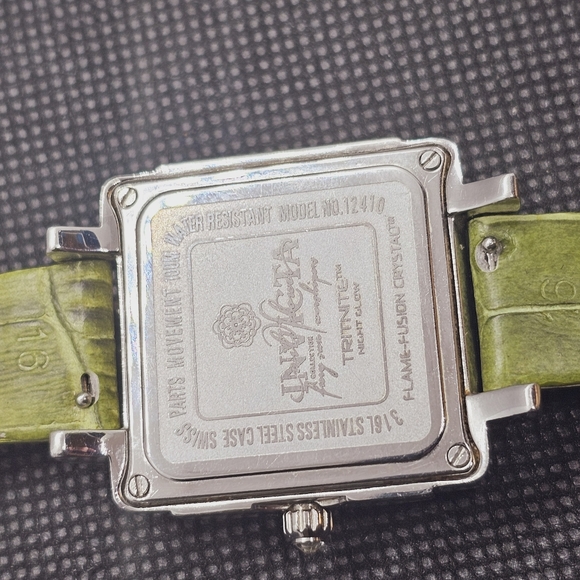 Genuine Invicta Tritnite Night Glow Flame Fusion Crystal Wristwatch - Picture 12 of 14